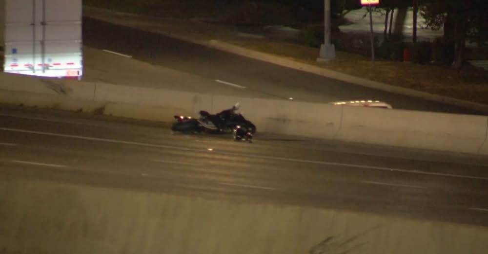 Motorcycle Accident Orlando - Motorcyclist Killed After Crashing Into 18-Wheeler on I-10